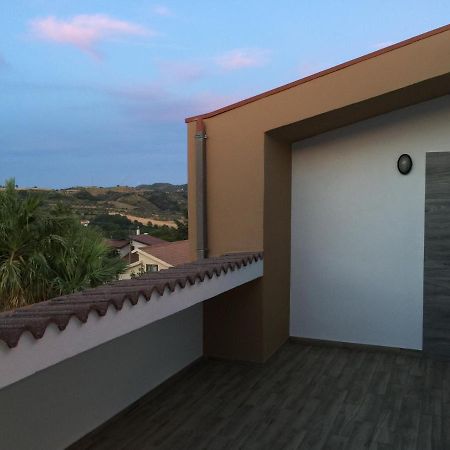 B&B Hollywood Olivadi Εξωτερικό φωτογραφία