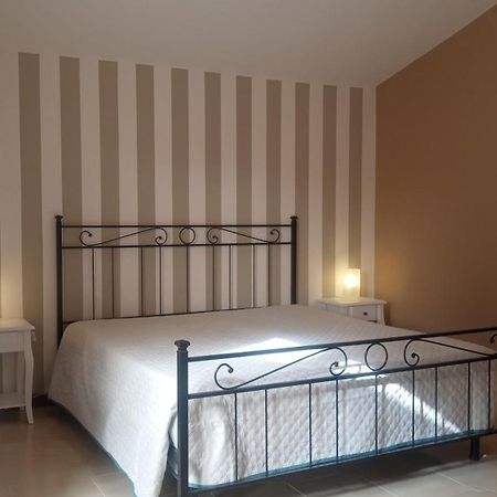 B&B Hollywood Olivadi Εξωτερικό φωτογραφία