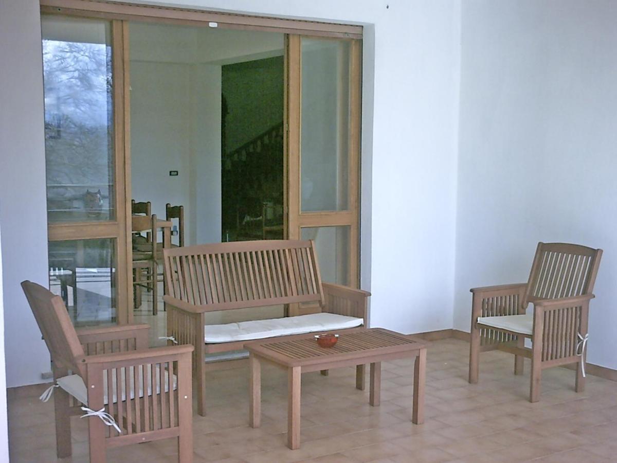 B&B Hollywood Olivadi Εξωτερικό φωτογραφία