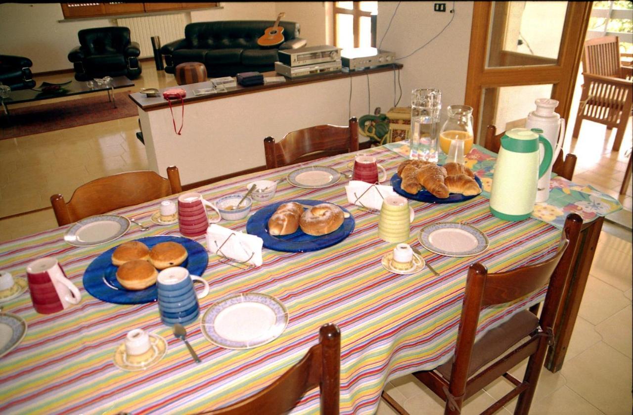 B&B Hollywood Olivadi Εξωτερικό φωτογραφία