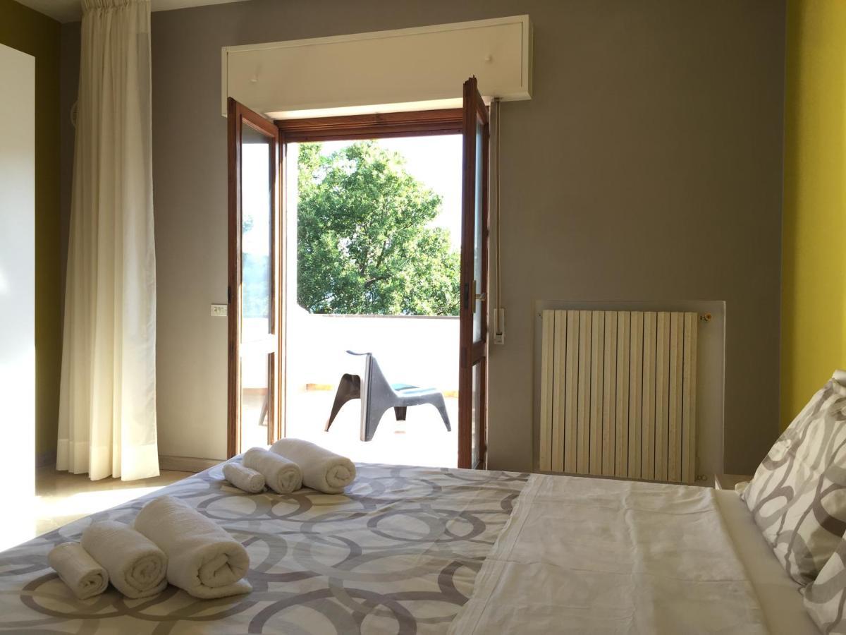B&B Hollywood Olivadi Εξωτερικό φωτογραφία